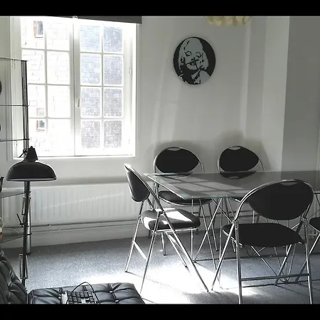 Retro Studio *